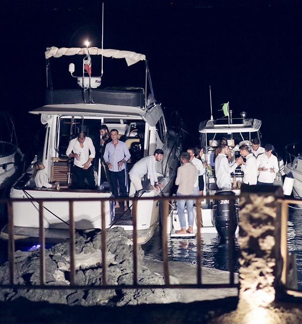 Chicca Calabriacharter — imbarco notturno
